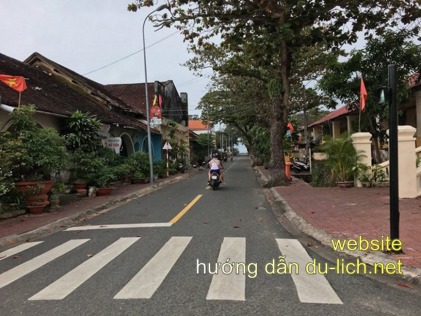 Check in Côn Đảo, đi lễ cô Võ Thị Sáu, thiêng liêng + đẹp khó tả
