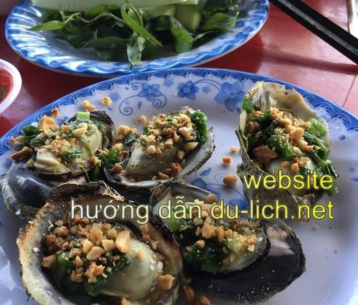 Địa chỉ ăn hải sản ngon + rẻ nhất ở Phú Yên là đầm Ô Loan