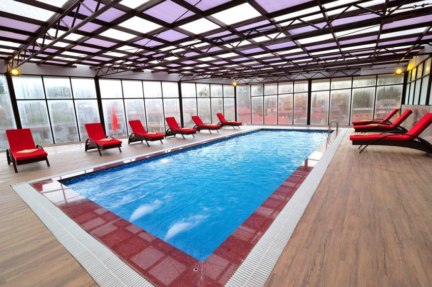 7 khách sạn Sapa có bể bơi nước nóng trong nhà và ngoài trời