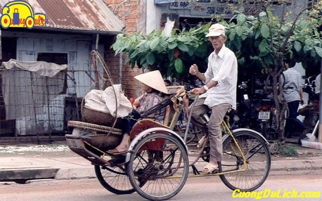 XE XÍCH LÔ - Phương tiện yêu thích nhất của khách nước ngoài khi đến Việt Nam