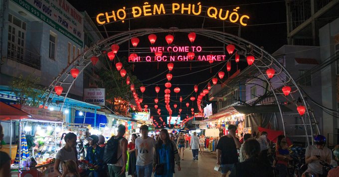 Bức Tranh Văn Hoá Ở Chợ Đêm Phú Quốc