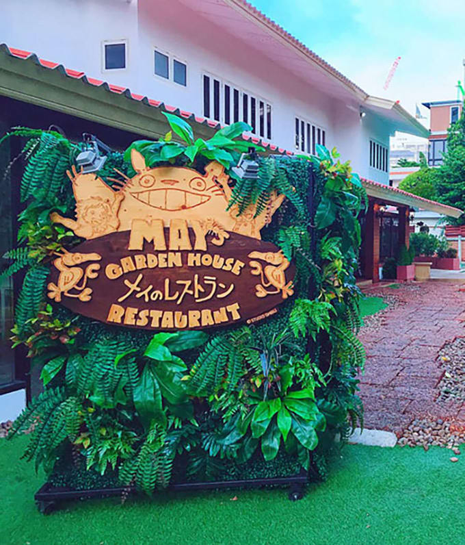 Trở về tuổi thơ với nhà hàng theo chủ đề Totoro đầu tiên tại Bangkok