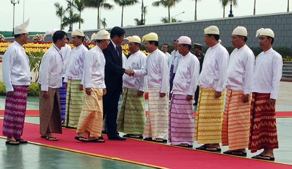 Trang phục phù hợp khi đi du lịch Myanmar