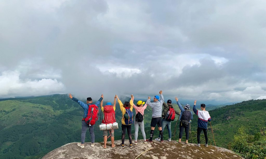 Tour trekking leo núi Chư Nâm – đi để thấy đường chân trời
