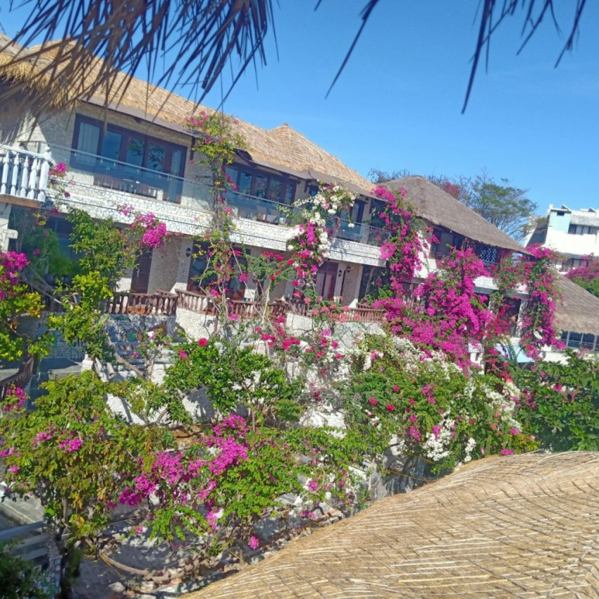 Review resort 3* Phan Thiết giá rẻ – Rock Water Bay