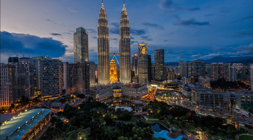 Kinh nghiệm tham quan tháp đôi Petronas Kuala Lumpur Malaysia
