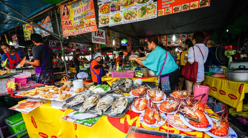 Kinh nghiệm tham quan chợ Chatuchak ở Bangkok