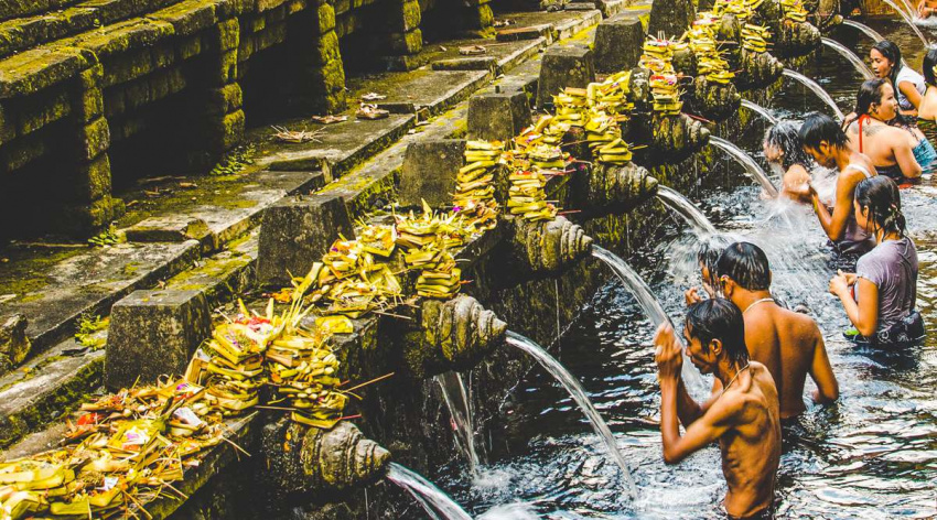 Giải mã 10 ngôi đền linh thiêng nổi tiếng ở Bali