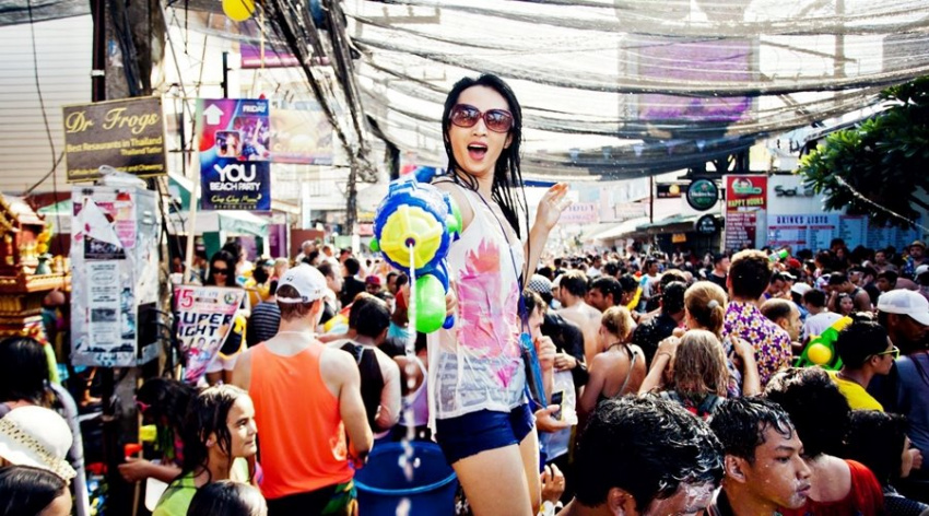 Khám phá lễ hội Songkran đặc sắc tại Bangkok, Thái Lan